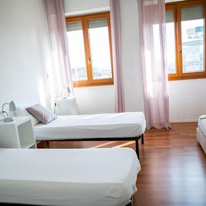 Dormitory Room Mixed